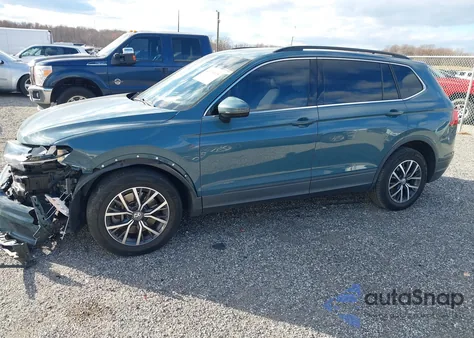 2019 Volkswagen Tiguan 2.0T Se/2.0T Sel/2.0T Sel R-Line/2.0T Sel R-Line Black z USA, uszkodzony, nr VIN 3VV2B7AX7KM177041